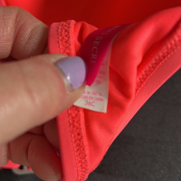 Victoria’s Secret swimsuit top - Picture 4 of 5